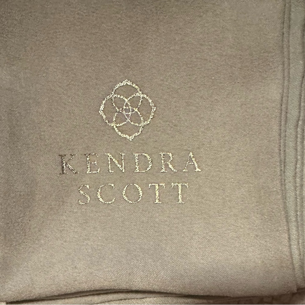 Kendra Scott Dust/Jewelry Bags Lot of 8 - grey